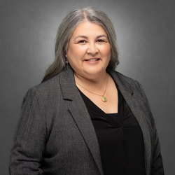 Headshot of Patty Siguenza